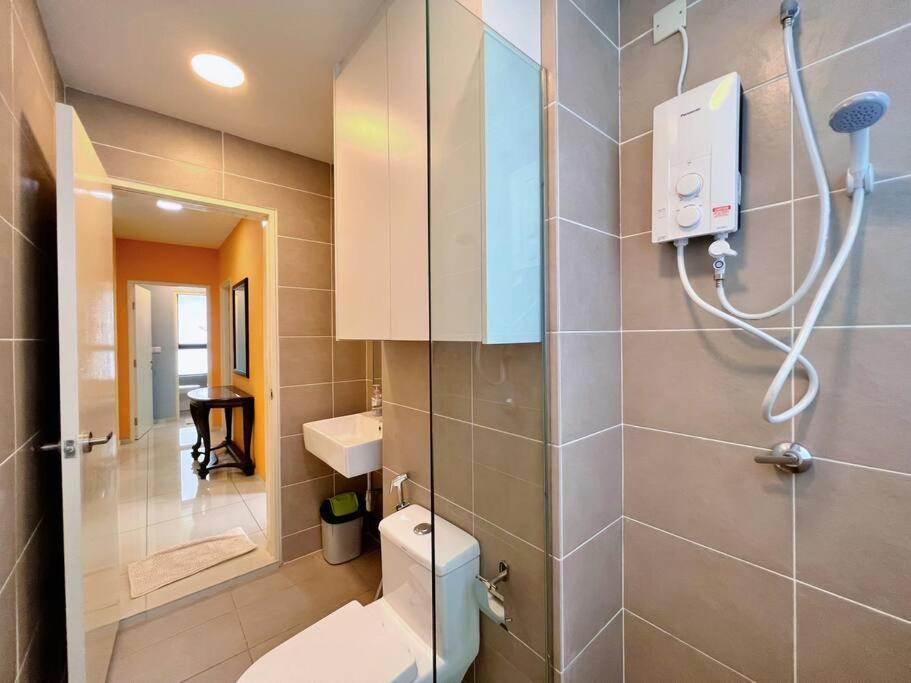 Homely 2Br Heritage D'Sara @ Link To Mrt, Near Thomson Hospital & Sungai Buloh Hospital Dış mekan fotoğraf