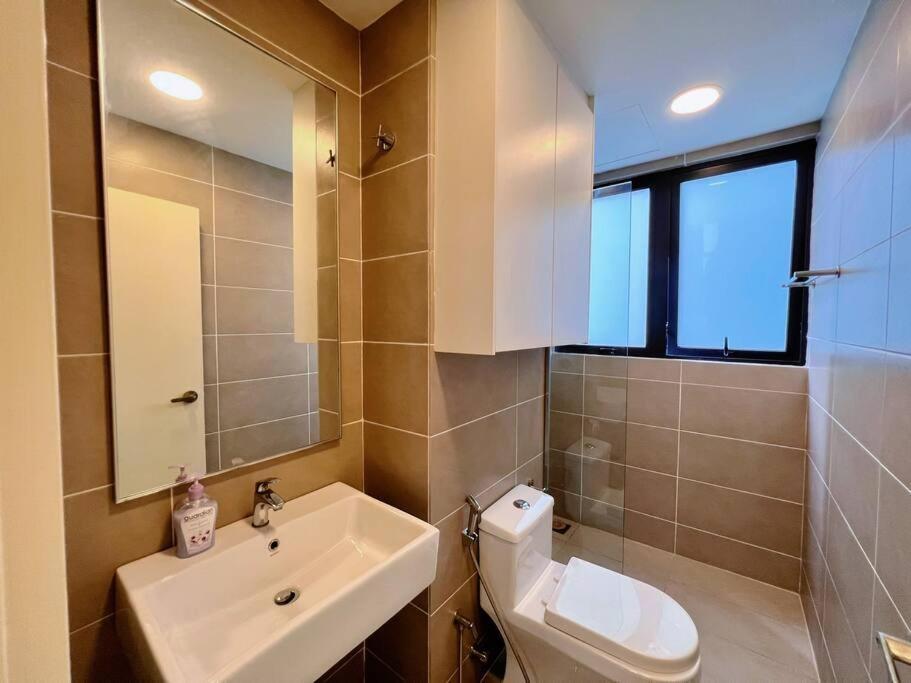 Homely 2Br Heritage D'Sara @ Link To Mrt, Near Thomson Hospital & Sungai Buloh Hospital Dış mekan fotoğraf